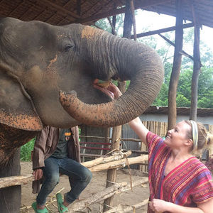 Meet your Posher, Kiri